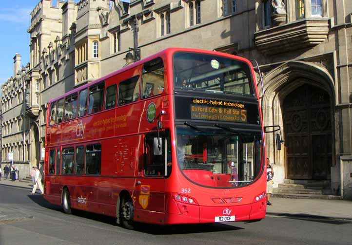 Oxford Bus Company Volvo B5LH Wright 352